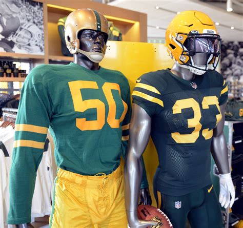 Green bay packers throwback uniforms - Oct 17, 2023 · The lone win came in 2009 against the Green Bay Packers, 38-28. ... Bucs did not put up double-digit points while wearing the throwback uniforms, and the record is now at 1-4. ... won against ...